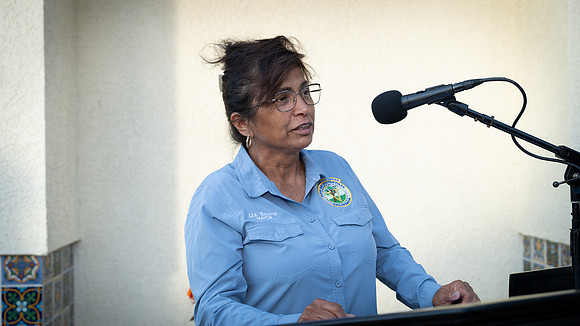 0215_DAFVictorValley_100225